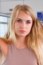 Hannah Hawthorne Hannah Hawthorne